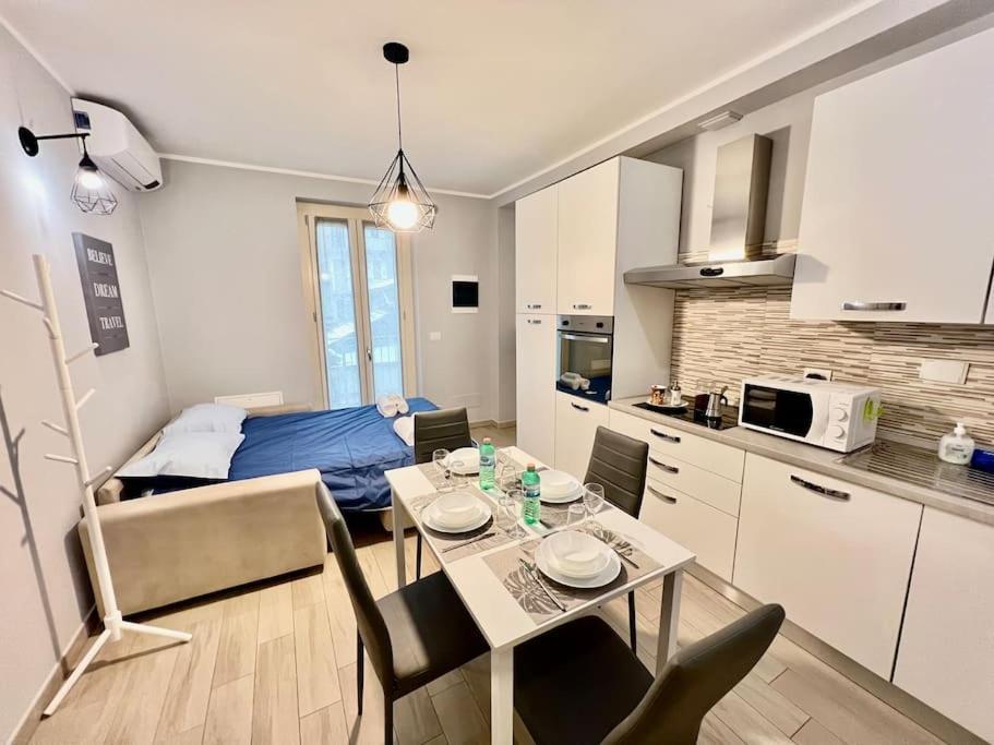 Metro-Apartment: Fabolous Flat มอนคาลีเอรี ภายนอก รูปภาพ